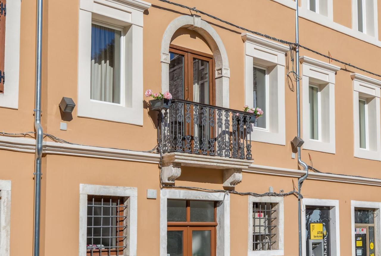 Apartment Melanie Pola Esterno foto